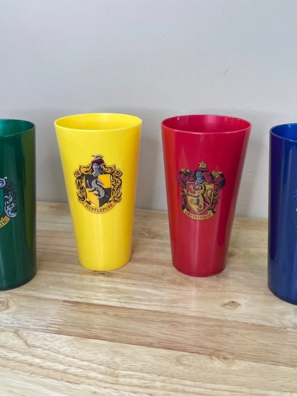 Universal Studios Wizarding World of Harry Potter Hogwarts House Tumbler Cup Set